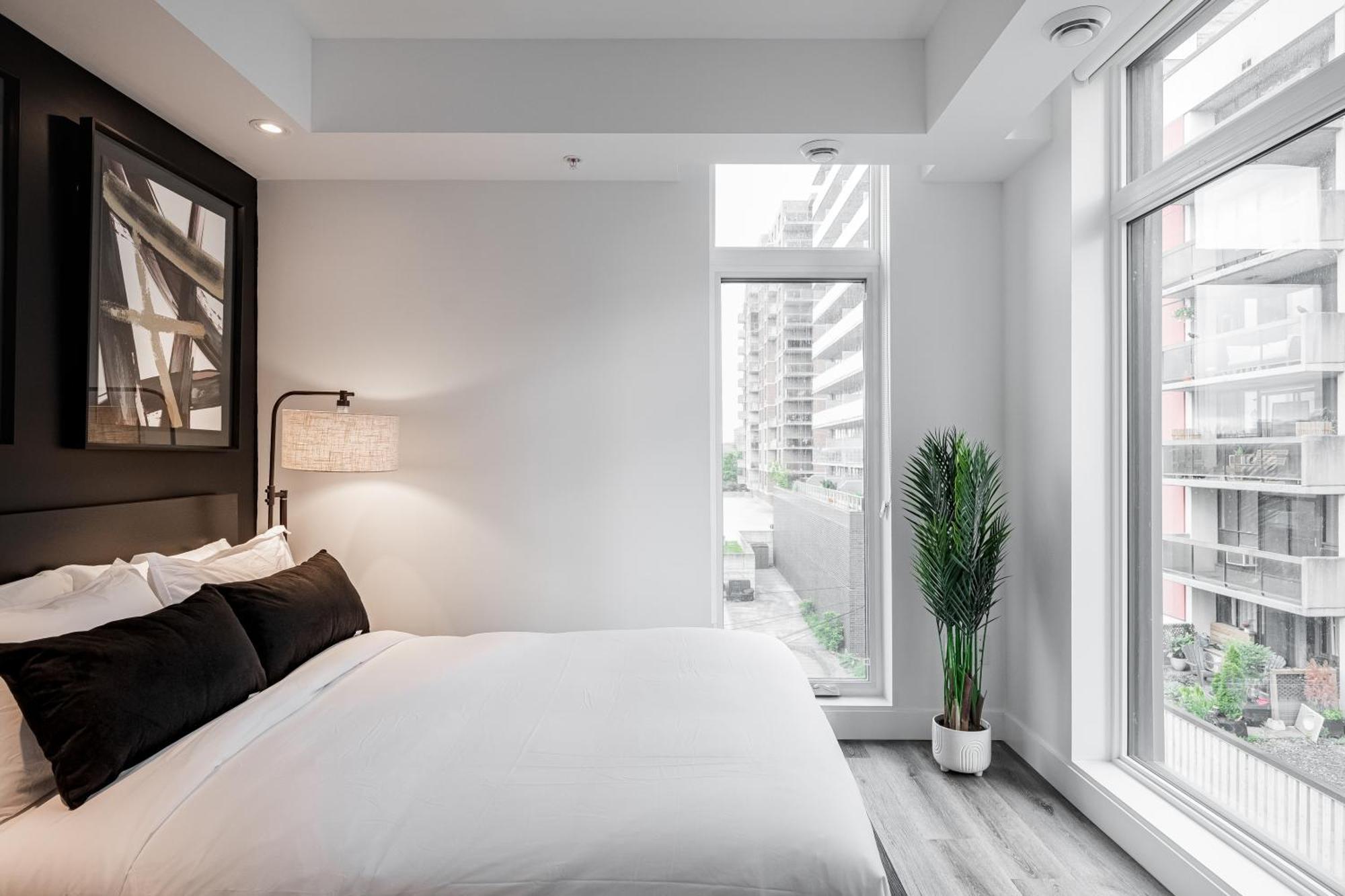 Westview Luxury Suites Ottawa Exterior photo
