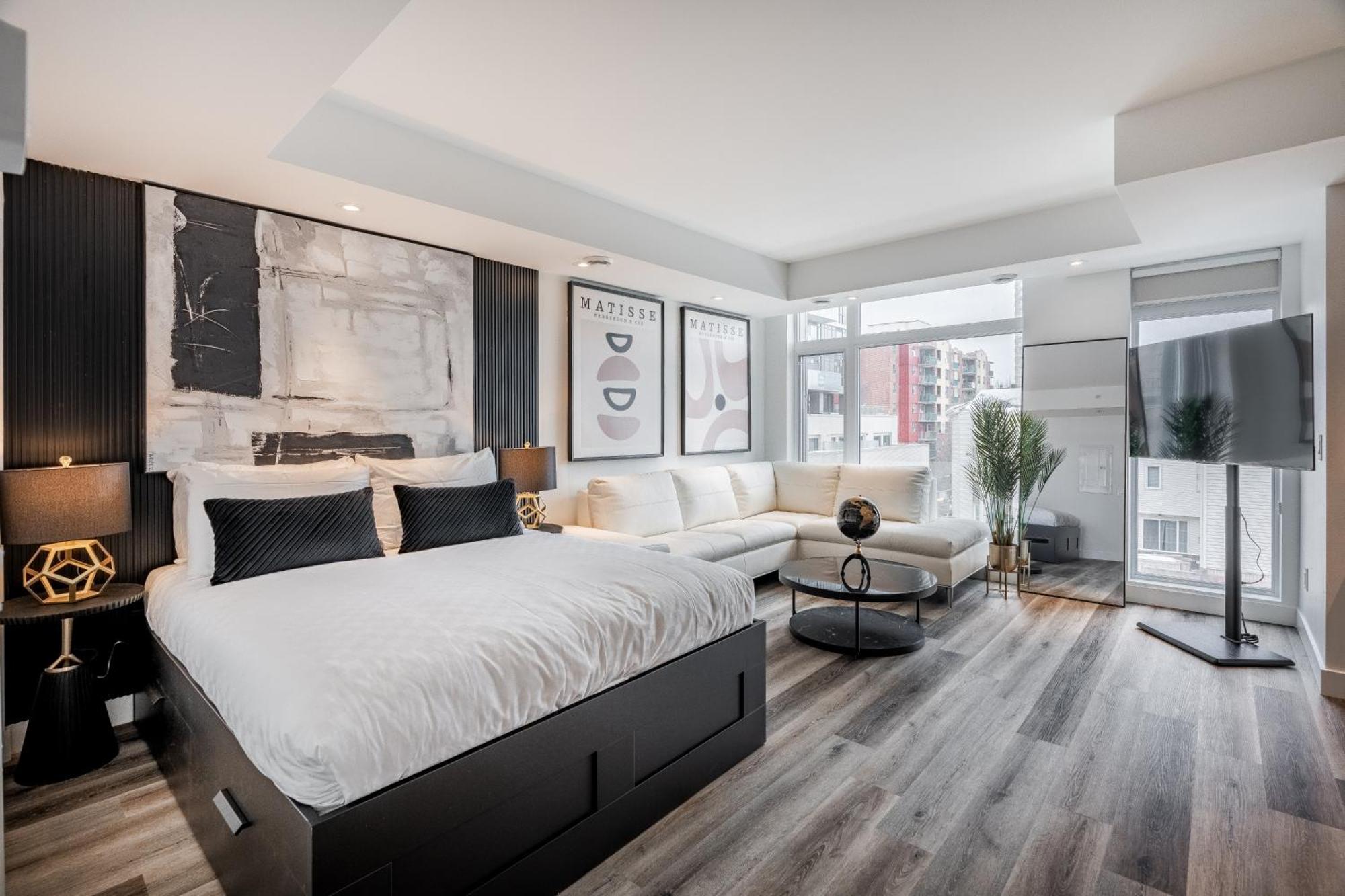 Westview Luxury Suites Ottawa Exterior photo