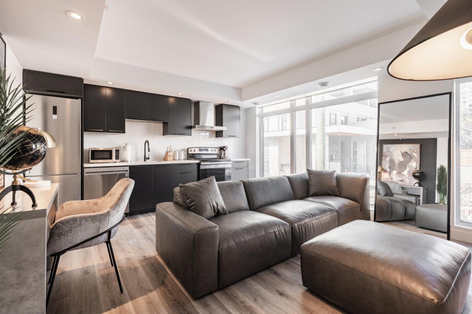 Westview Luxury Suites Ottawa Exterior photo